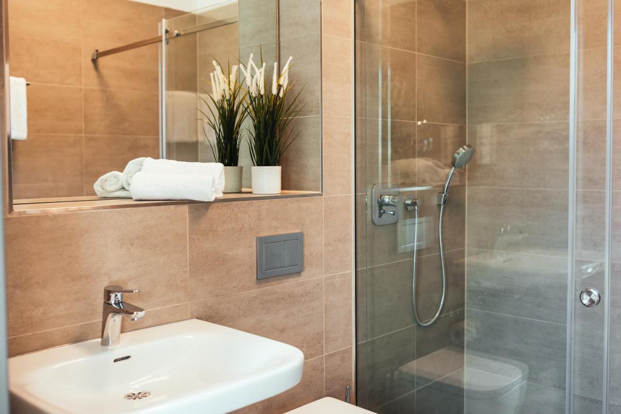 The Rix Studios & Suites Near Sbahn Neukolln Берлин Екстериор снимка