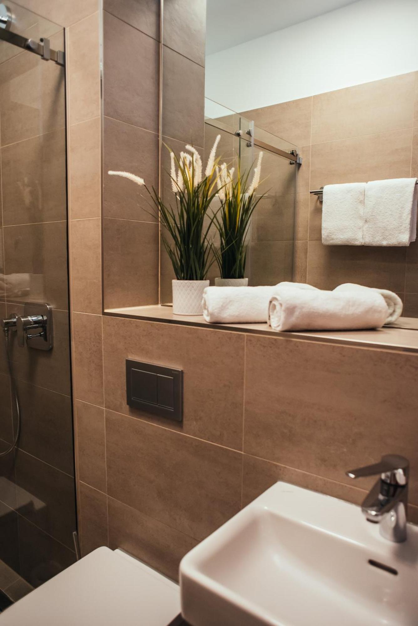 The Rix Studios & Suites Near Sbahn Neukolln Берлин Стая снимка